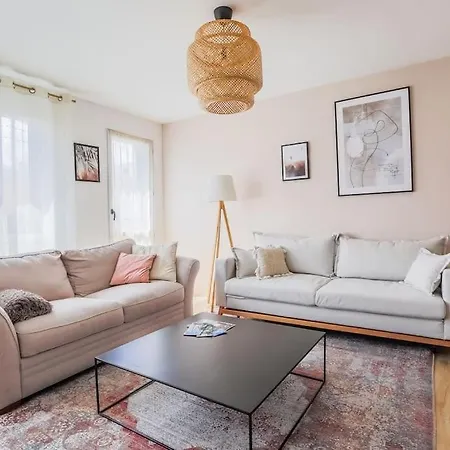 The Pearl Apartment